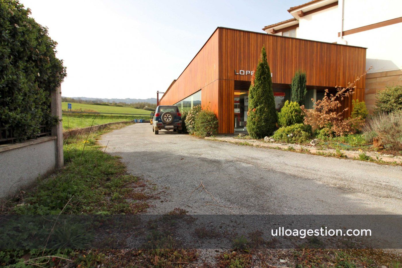 Nau industrial de lloguer a Calle Uriz, 29