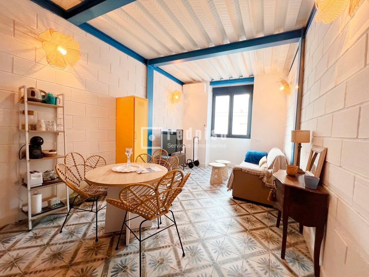 Habitación de Edificio en venta en Rincón de la Victoria