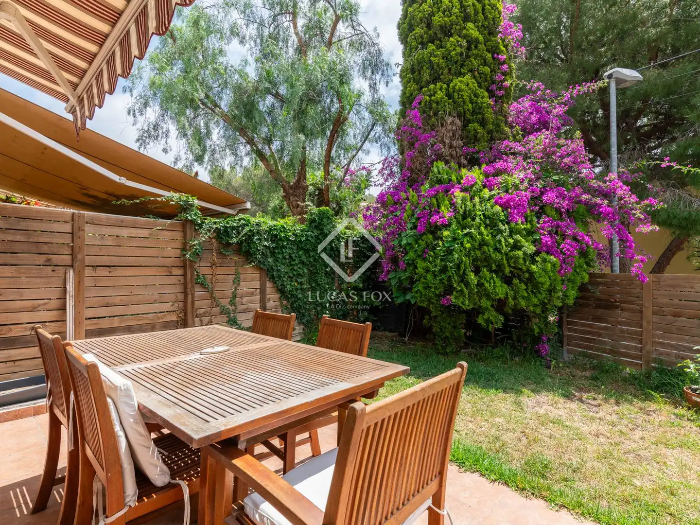 Garden of Houses for sale in Sitges  with Air Conditioner, Private garden and Furnished