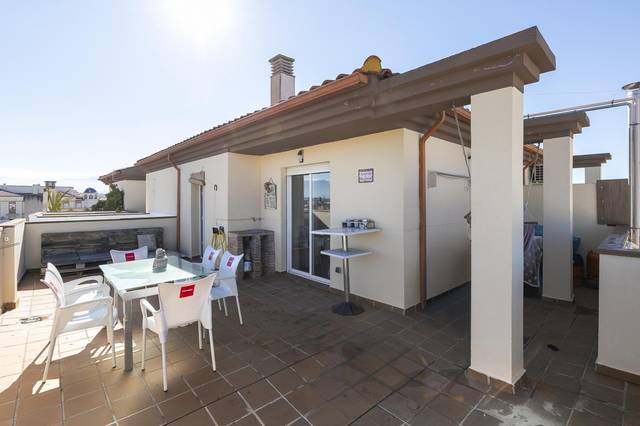 Ático en Venta en Calle Santa Ana, 7 en Cúllar Vega