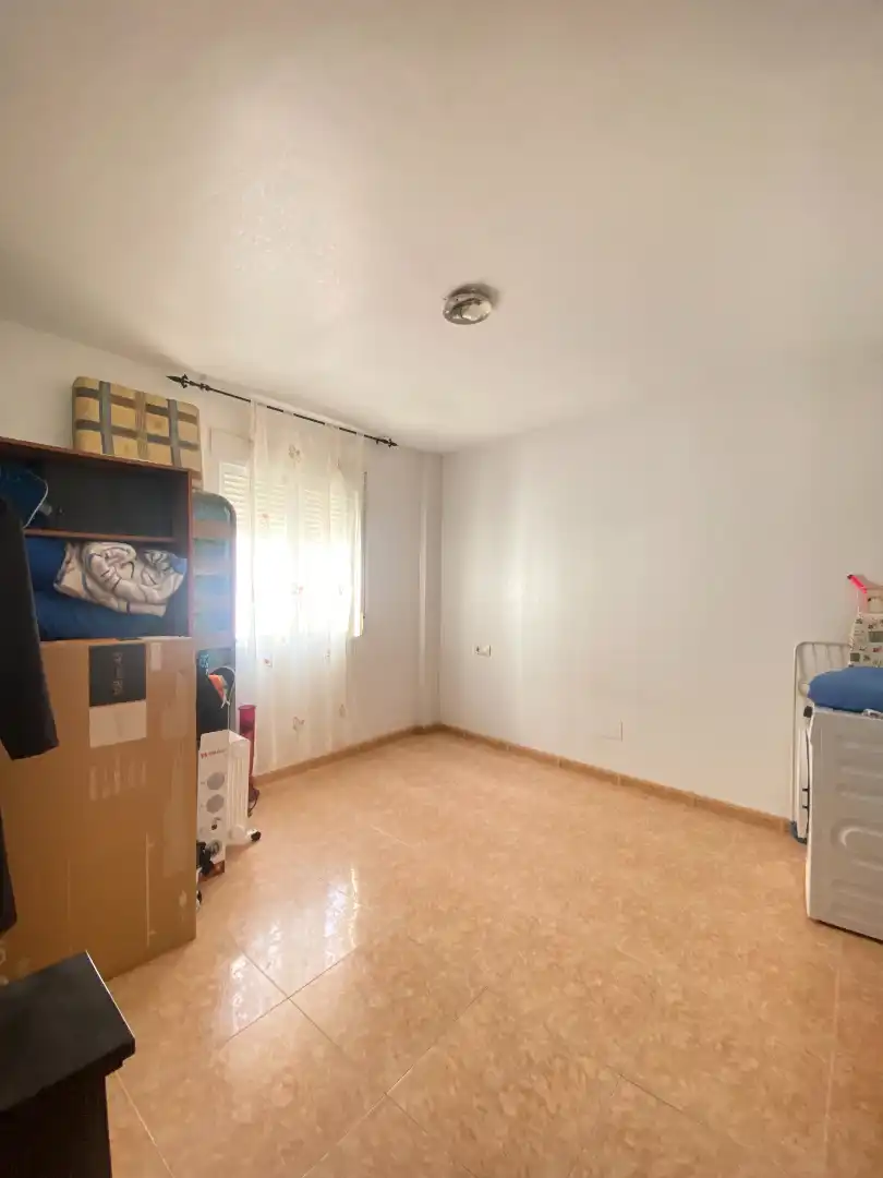 Dormitori de Apartament en venda en Águilas amb Moblat, Forn i Rentadora
