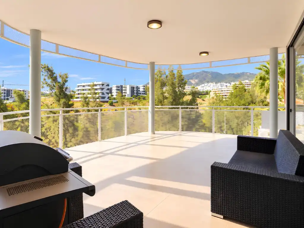 Terraza de Piso en venta en Fuengirola con Aire acondicionado, Amueblado y Horno