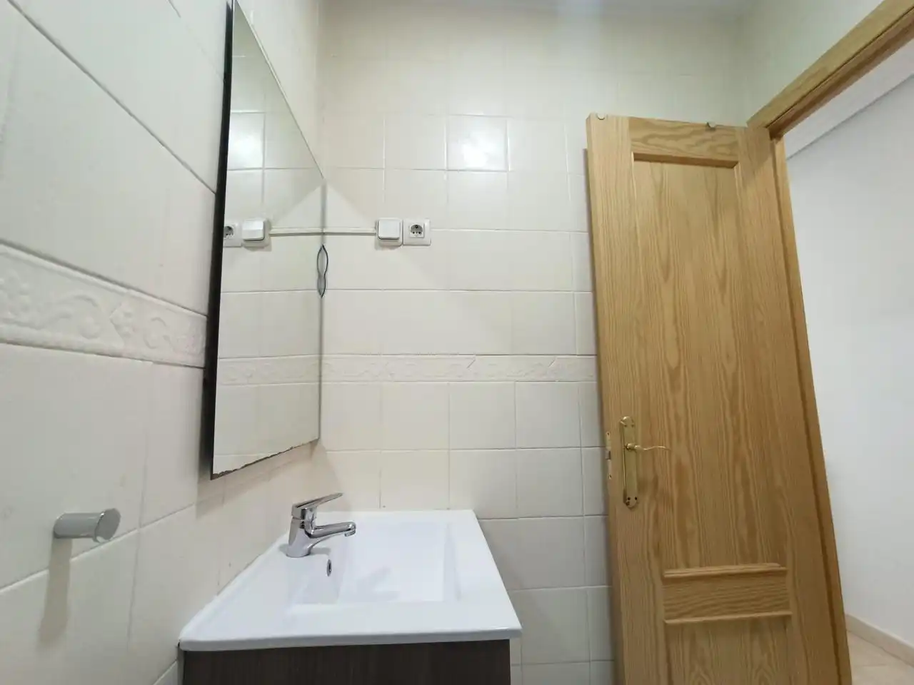 Baño de Apartamento de alquiler en Madrid con Calefacción, Amueblado y Se aceptan mascotas