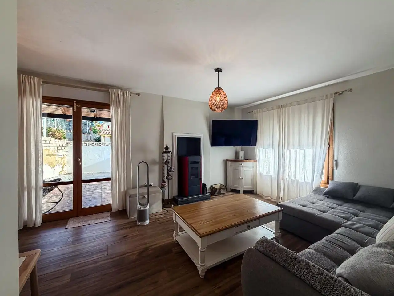 Living room of Houses for sale in Relleu  with Swimming Pool