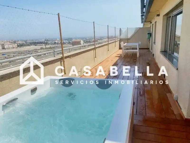 Vista exterior de Dúplex en venda en Valencia amb Aire condicionat, Calefacció i Terrassa