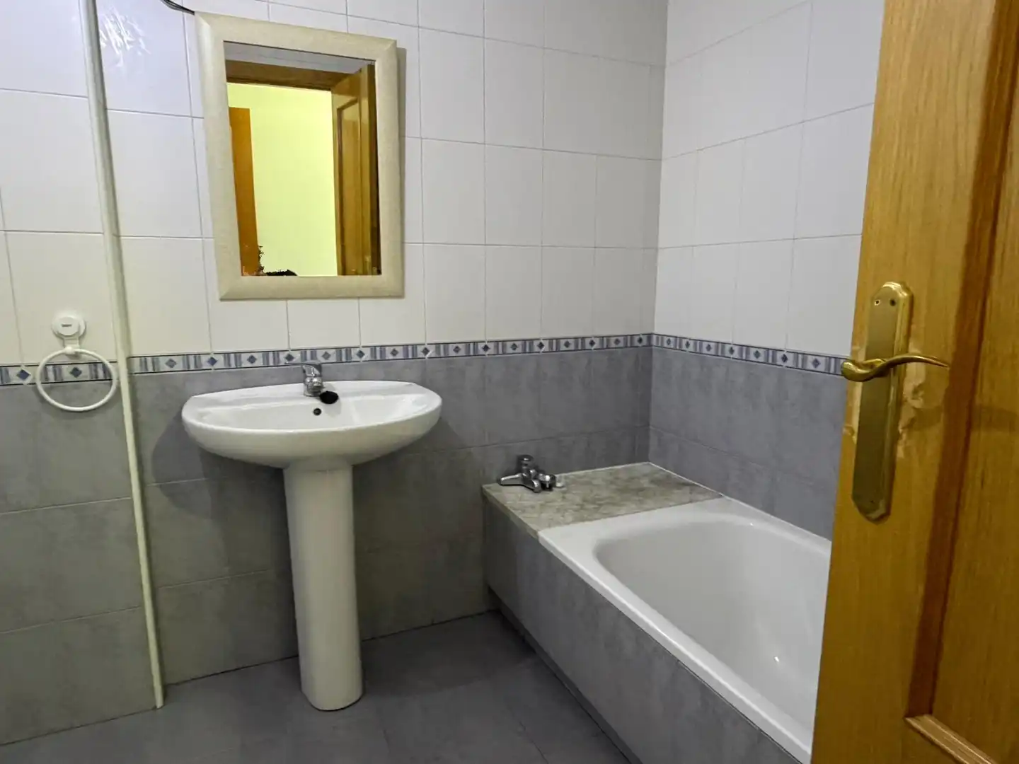 Bany de Pis en venda en Ponferrada amb Calefacció i Traster