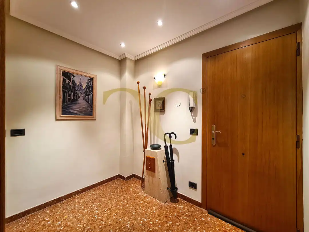 Flat for sale in Oviedo   with Heating