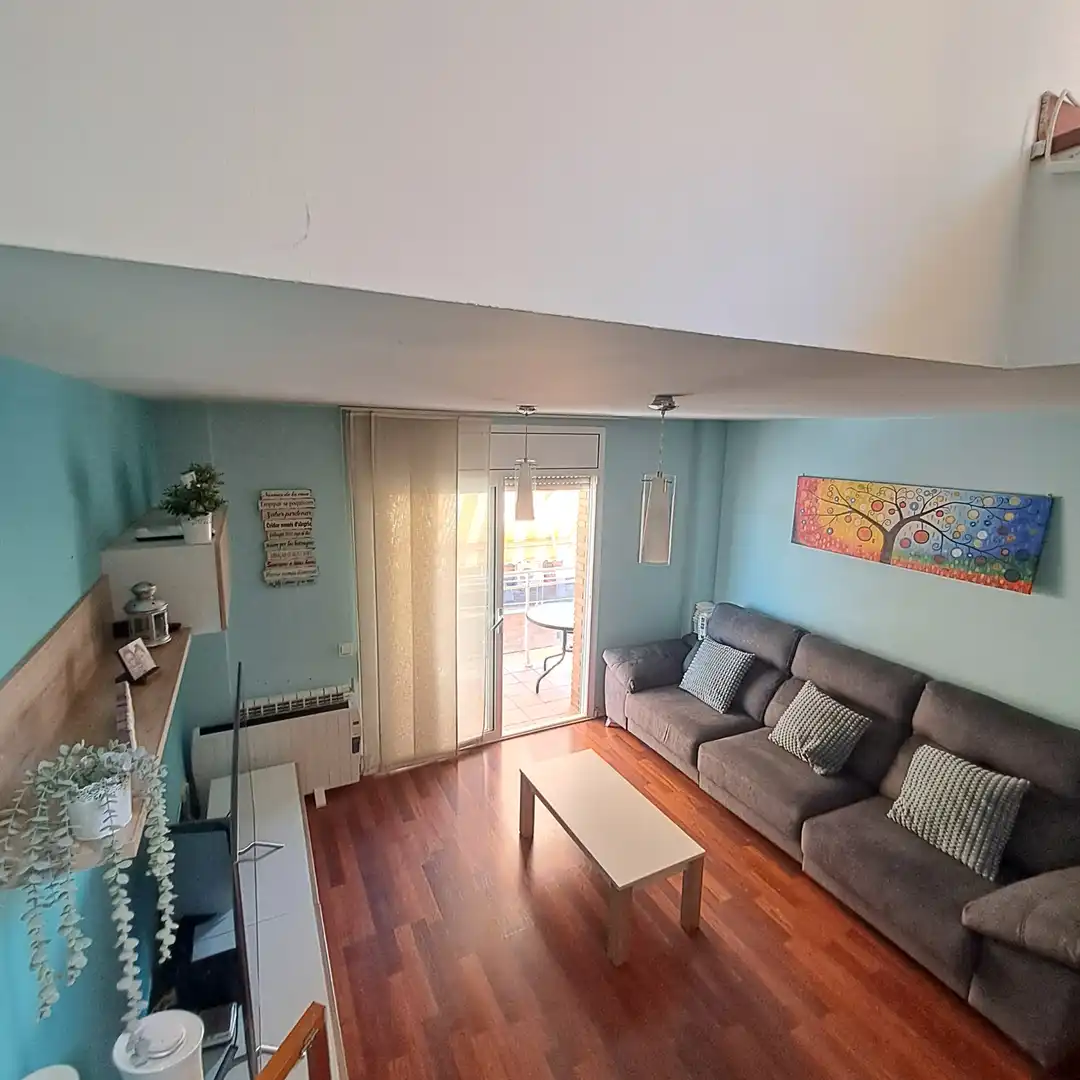 Sala de estar de Dúplex en venta en Castellbisbal con Calefacción, Parquet y Terraza