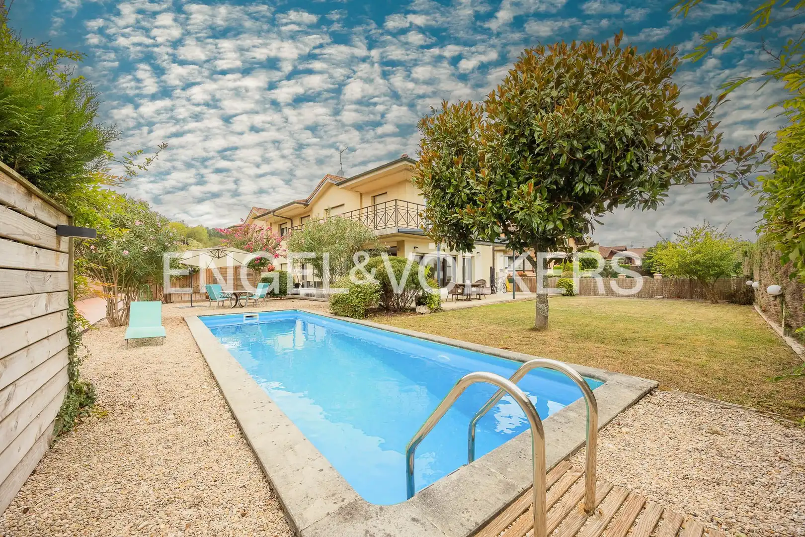 Maison mitoyenne avec piscine à vendre à Abadiño