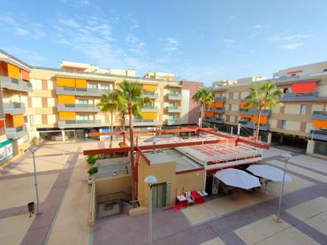 Apartament amb balcó de lloguer a Avenida los Pescadores