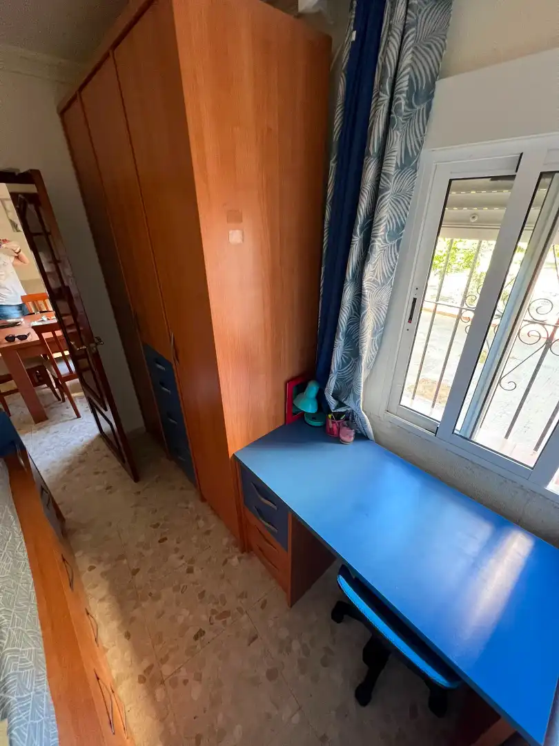 Bedroom of Flat for rent in Sevilla  with Heating, Furnished and Washing machine