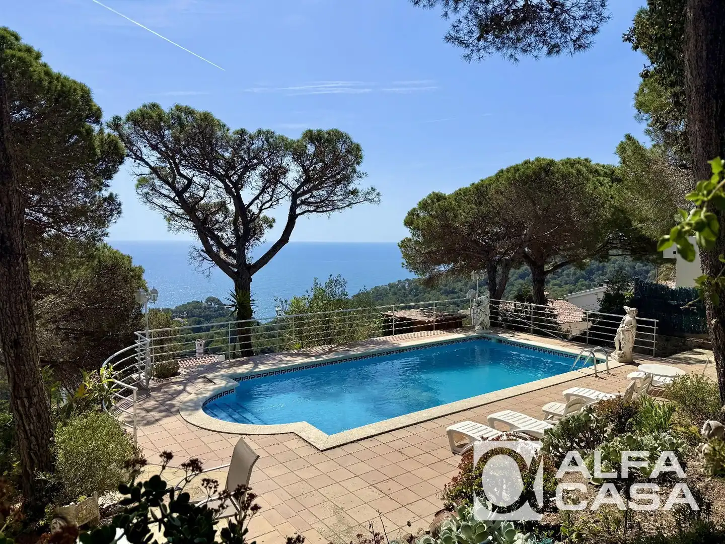 Piscina de Casa o xalet en venda en Blanes amb Calefacció, Terrassa i Traster
