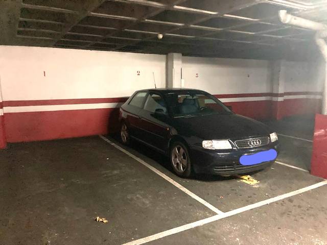 Garaje en Alquiler en Calle Padre Suárez, 23 en Santo Domingo - El Campillín