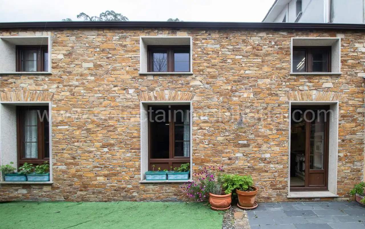 Vista exterior de Casa o chalet en venta en Vegadeo con Calefacción, Jardín privado y Terraza