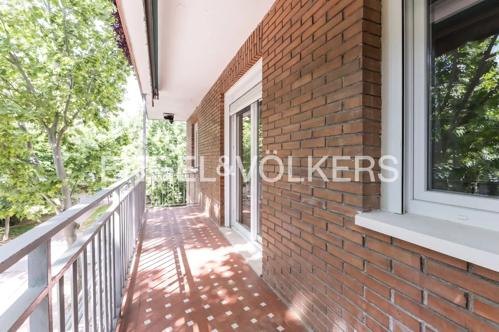 Terraza de Piso de alquiler en  Madrid Capital con Calefacción, Parquet y Terraza