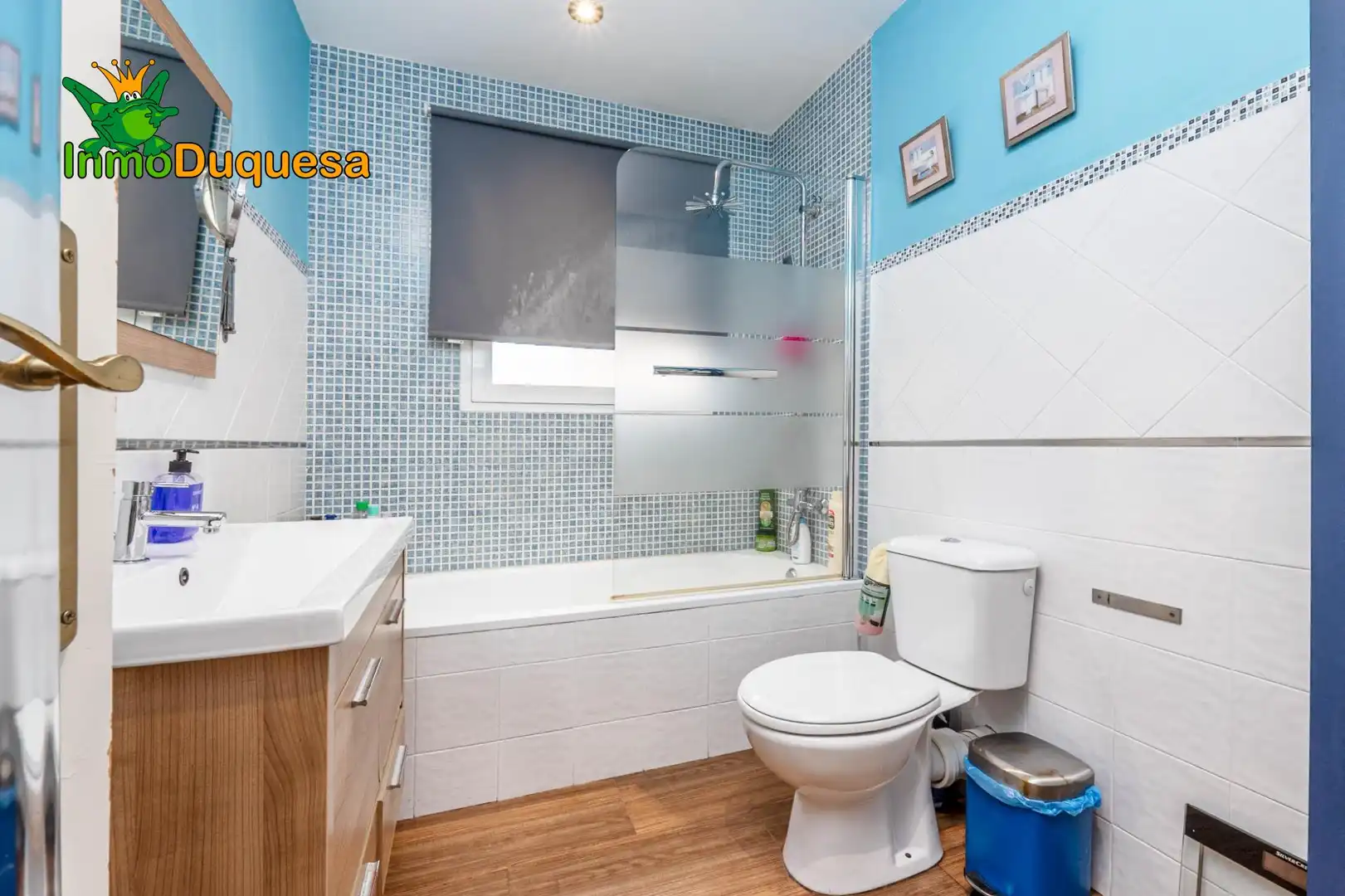 Bathroom of Duplexes for sale in Granada  with Heating and Terrace