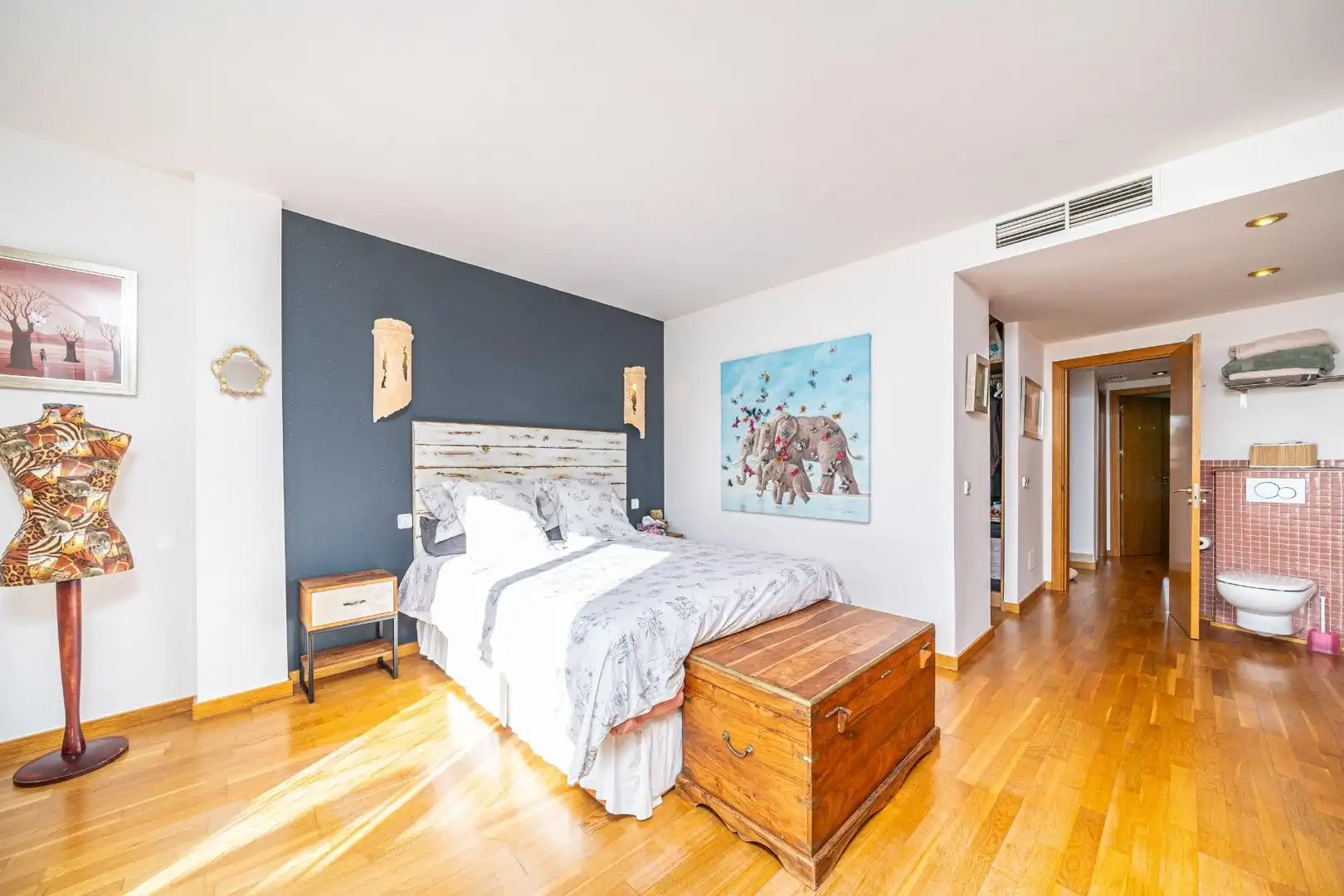 Bedroom of Detached homes for sale in Calvià  with Air Conditioner, Heating and Private garden