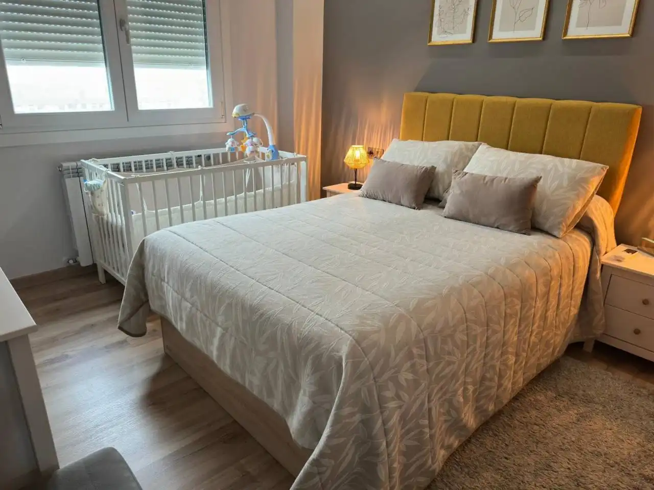 Habitación de Piso en venta en Ourense Capital  con Calefacción, Trastero y Balcón