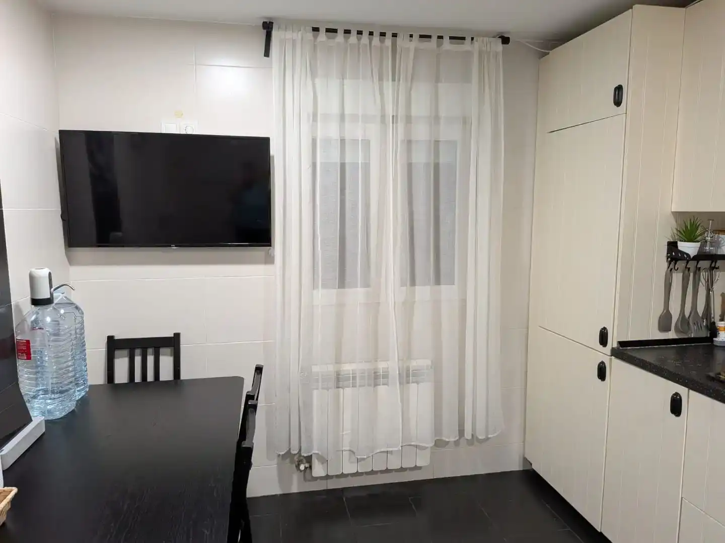 Sala d'estar de Pis en venda en Mejorada del Campo amb Aire condicionat i Piscina