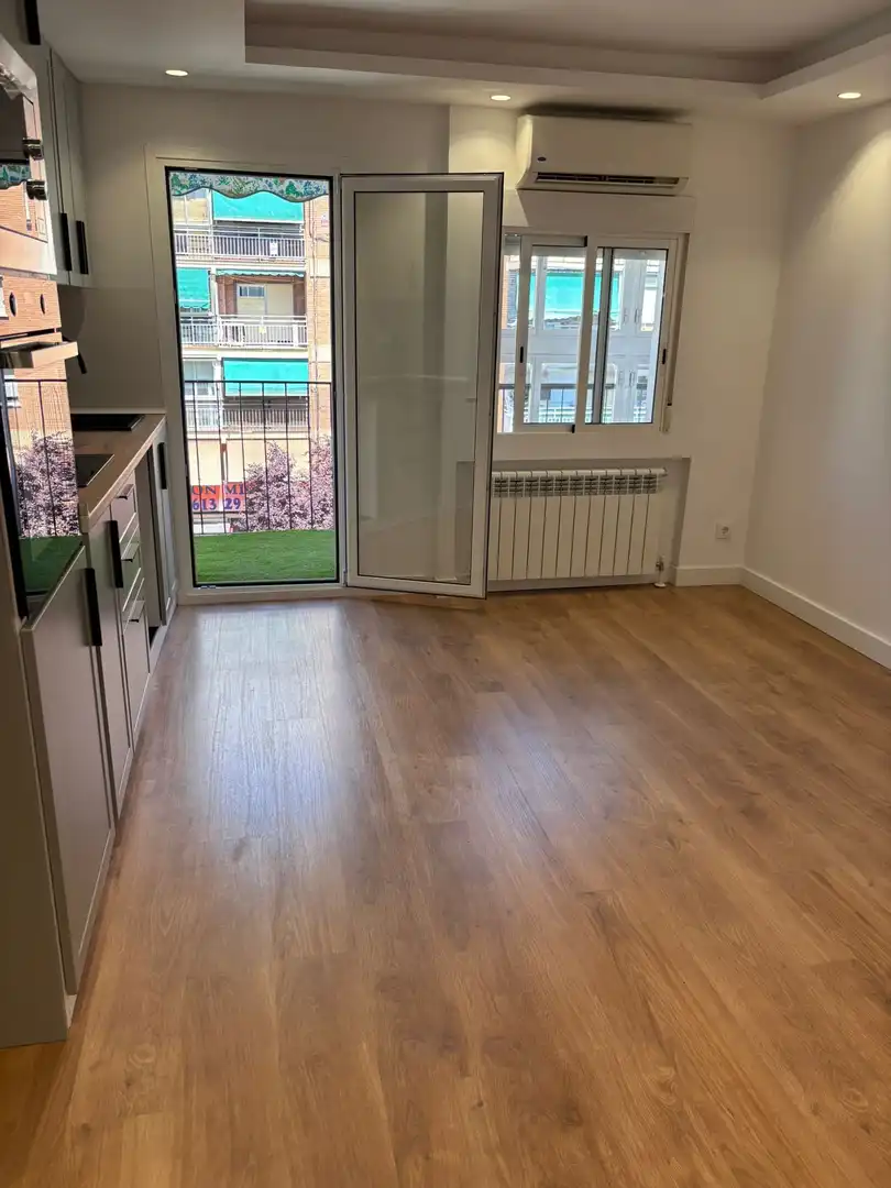 Wohnzimmer von Wohnung zum Verkauf in Móstoles mit Klimaanlage, Heizung und Terrasse