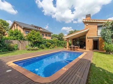 Haus mit Pool zum Verkauf in Urbanizaciones