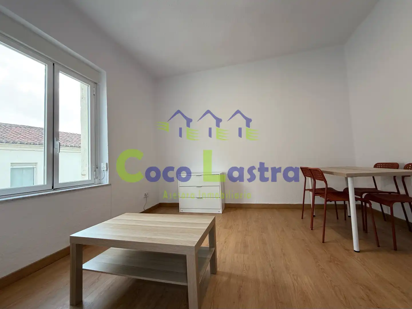 Wohnzimmer von Wohnung zur Miete in Salamanca mit Heizung, Privatgarten und Parkett