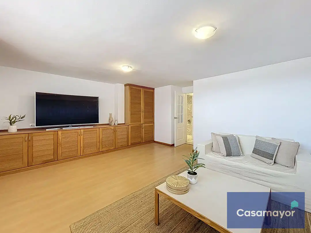 Casa adosada en venda en Alicante / Alacant amb Aire condicionat, Calefacció i Jardí privat