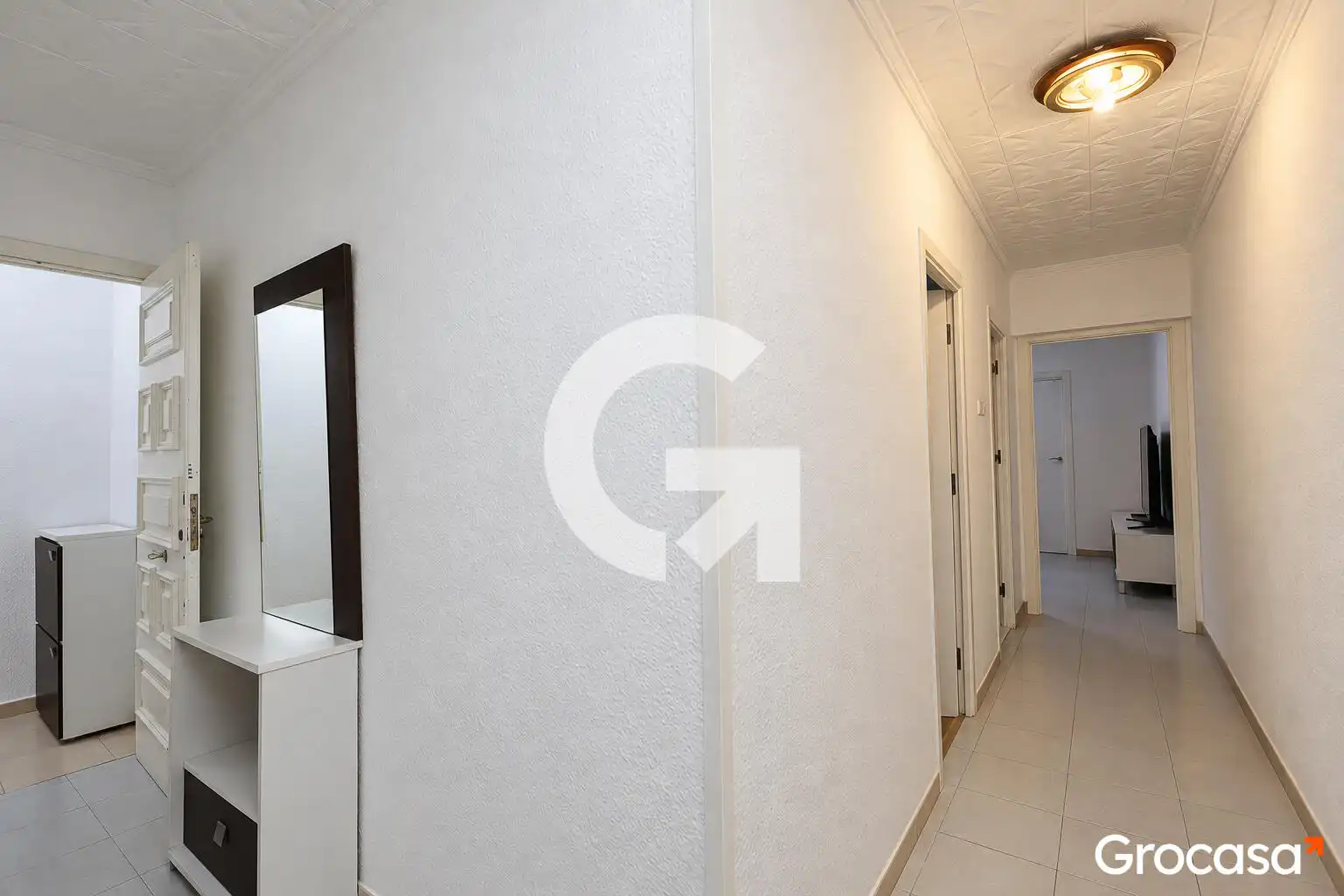 Piso en venta en Terrassa con Terraza, Amueblado y TV