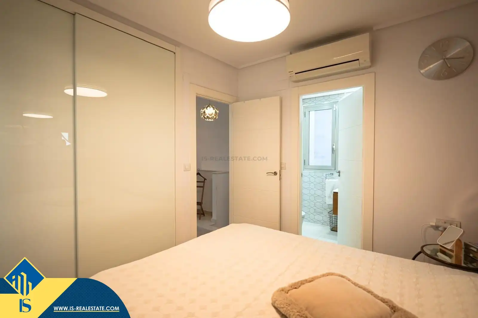 Habitación de Casa o chalet en venta en Torrevieja con Aire acondicionado, Jardín privado y Terraza