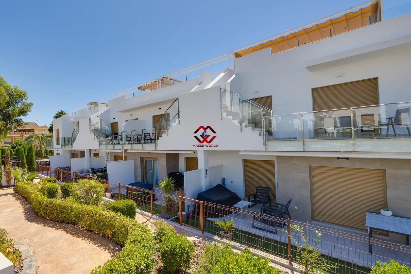 Vista exterior de Apartament en venda en Pilar de la Horadada amb Aire condicionat, Calefacció i Jardí privat