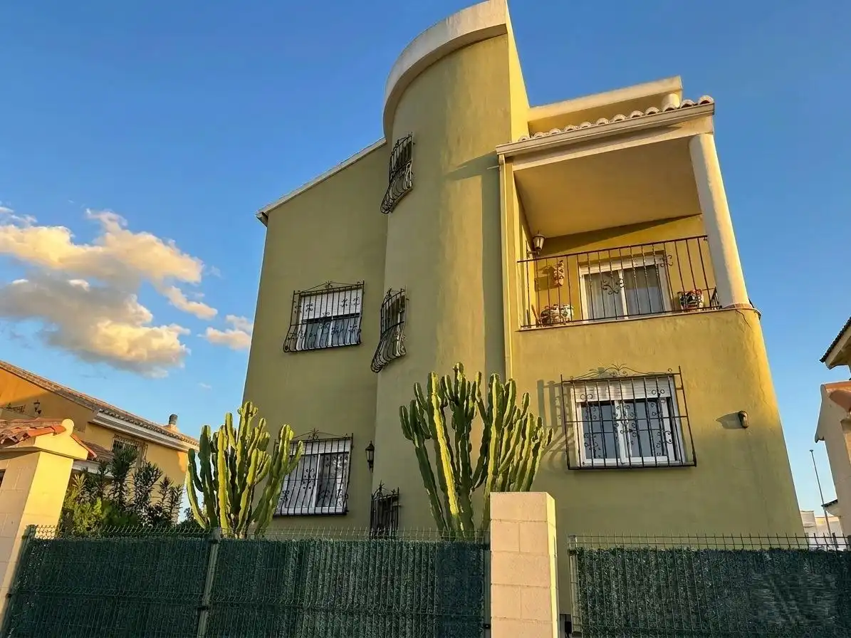 Chalet en venta en Daimús, imagen 2