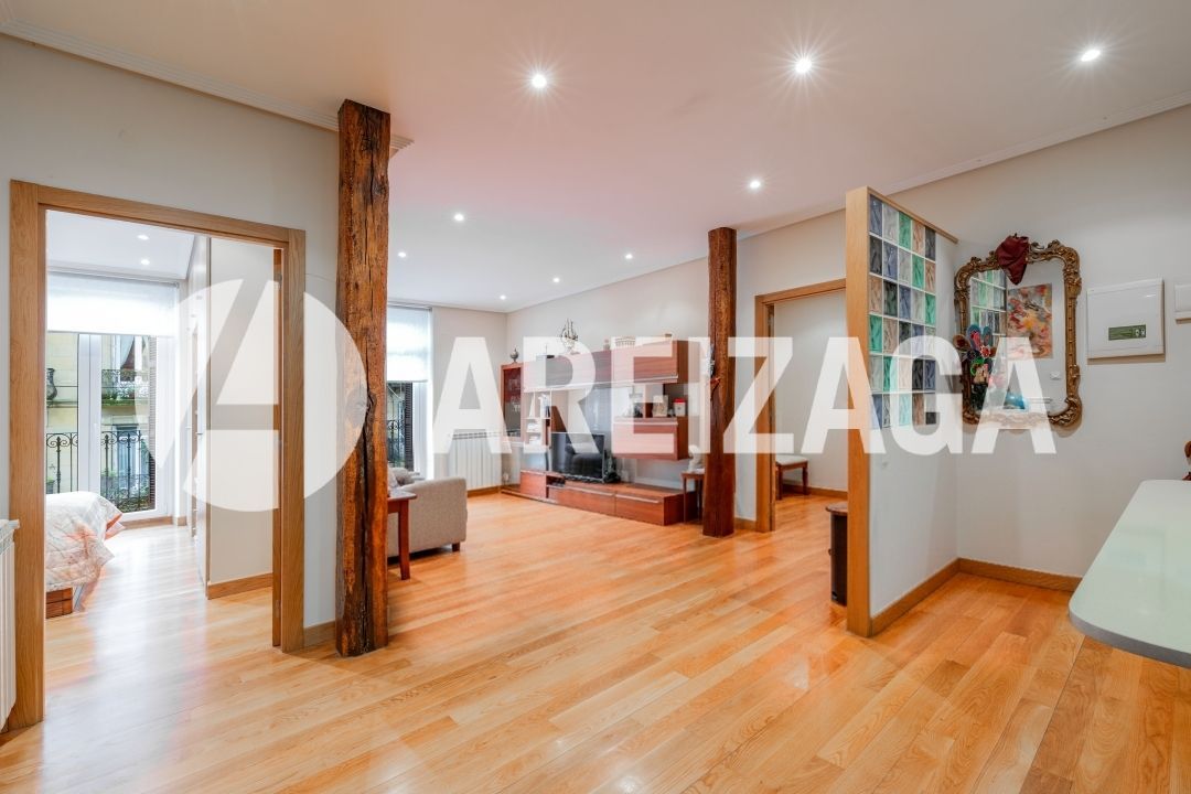 Flat for sale in Donostia - San Sebastián   with Heating and Balcony