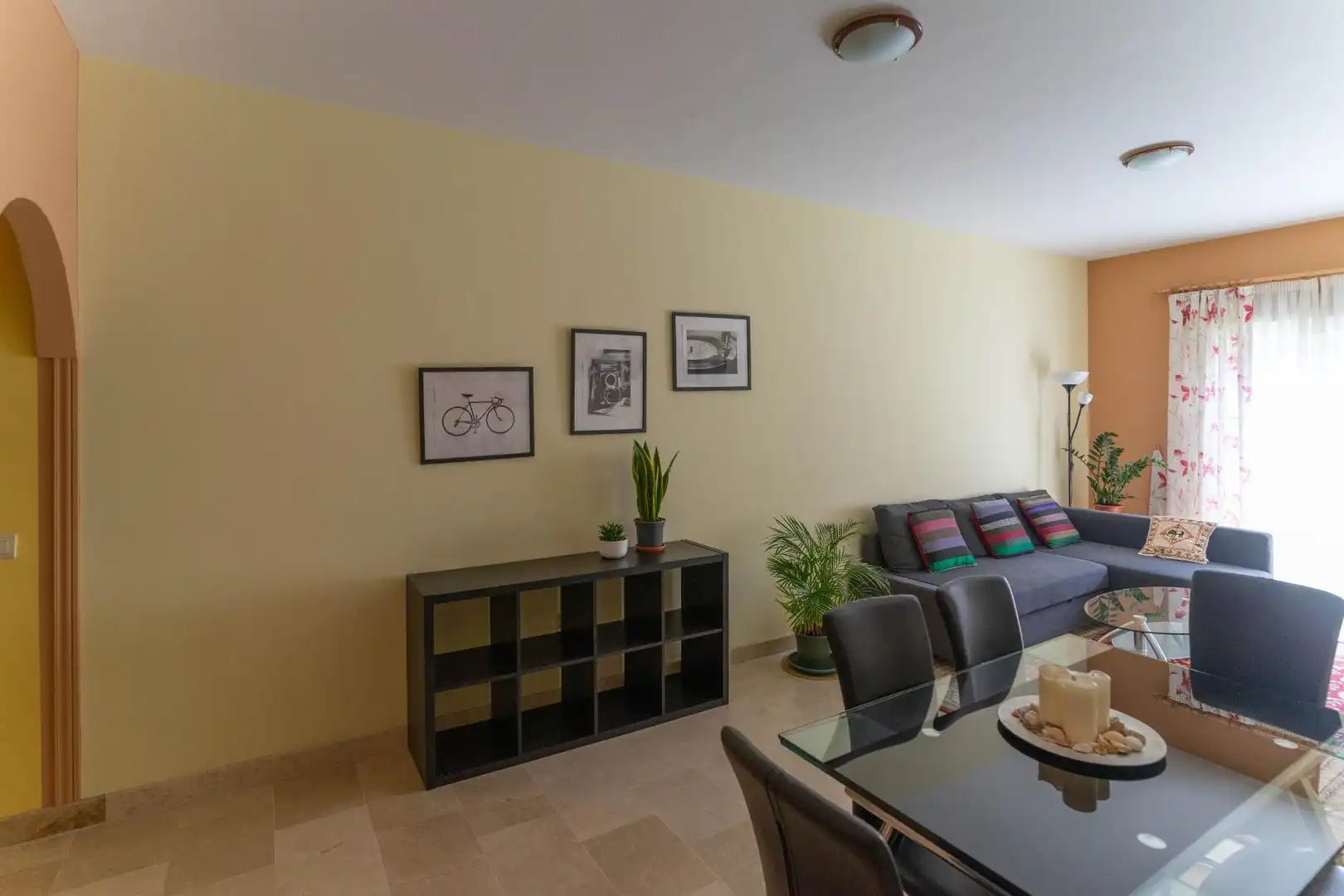 Living room of Flat for rent in Alhaurín El Grande  with Air Conditioner, Furnished and Balcony