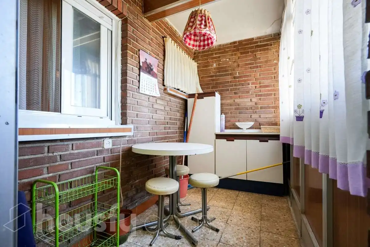 Kitchen of Flat for sale in Madrid  with Heating, Terrace and Storage room