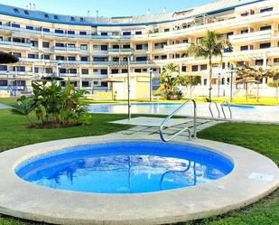 Piscina de Apartament en venda en Dénia amb Aire condicionat, Terrassa i Traster