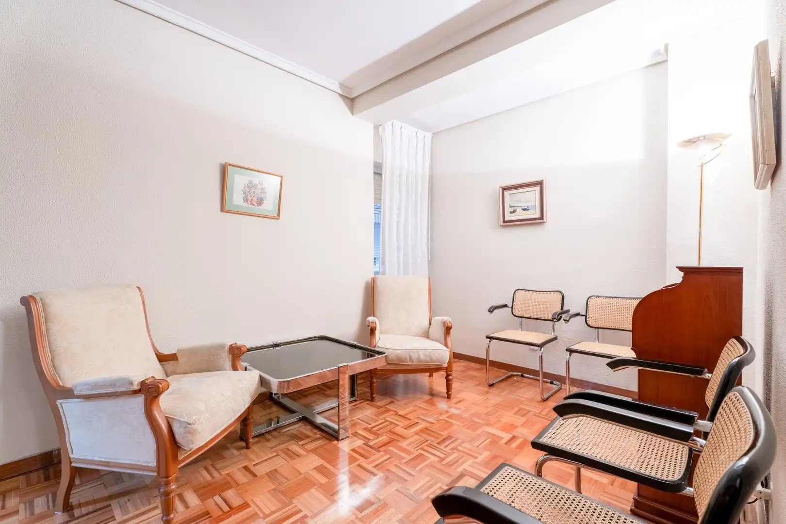 Wohnzimmer von Wohnung zum Verkauf in Madrid mit Klimaanlage, Heizung und Terrasse