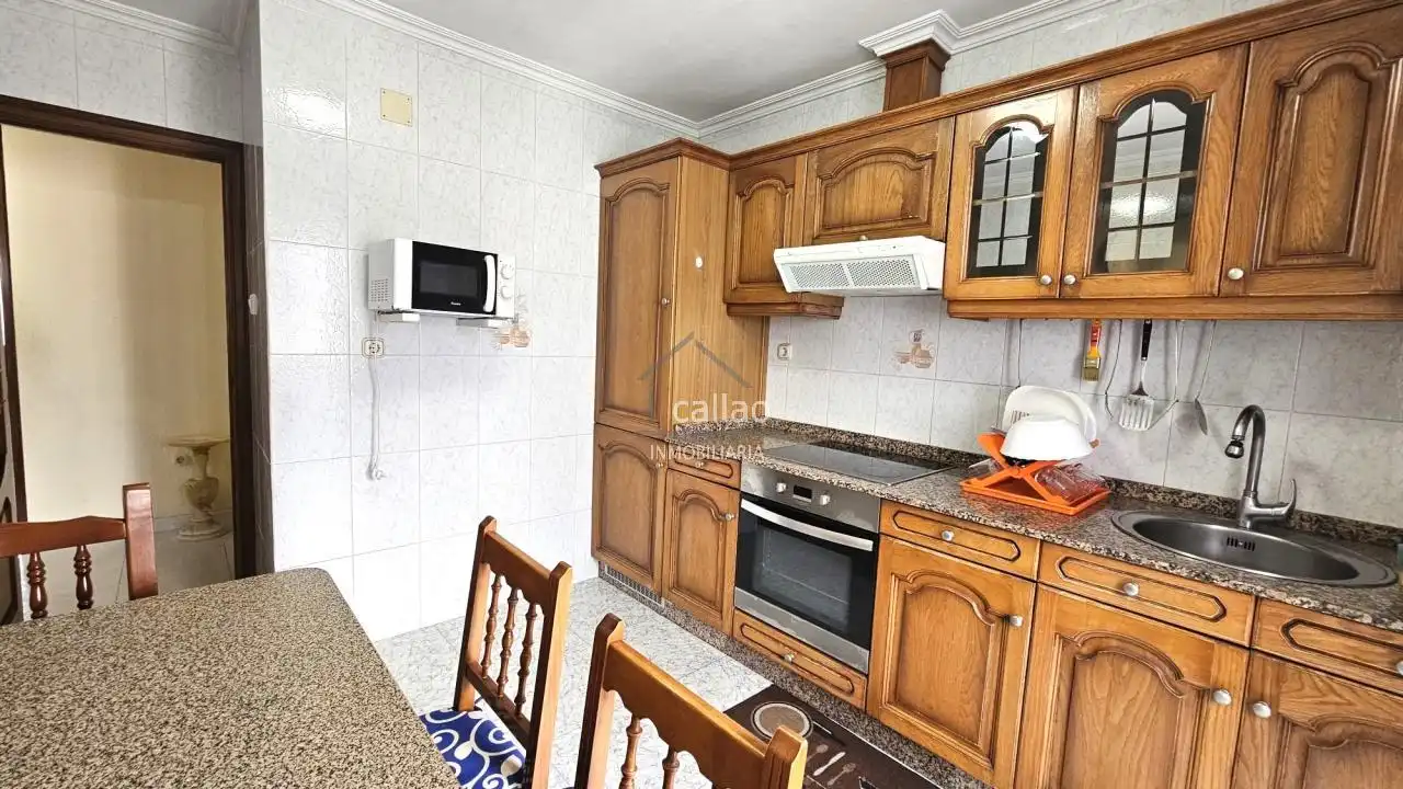 Kitchen of Flat for rent in Ferrol  with Heating and Furnished