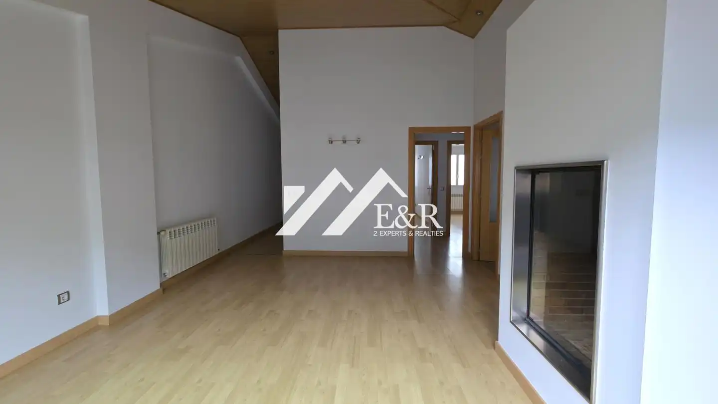 Sala de estar de Ático de alquiler en Andorra la Vella con Aire acondicionado y Terraza