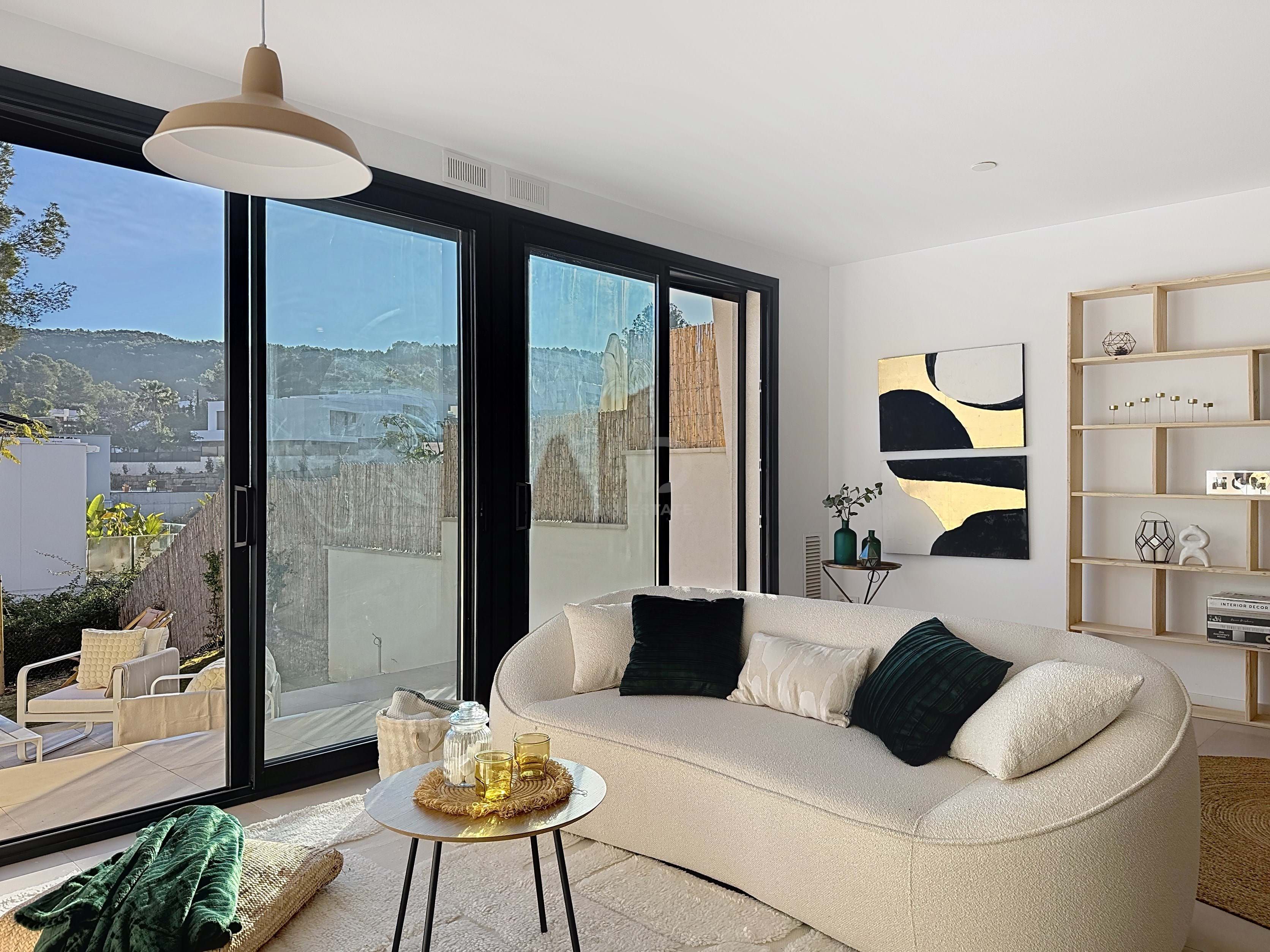 Living room of House or chalet for sale in Sant Pere de Ribes  with Air Conditioner, Heating and Terrace