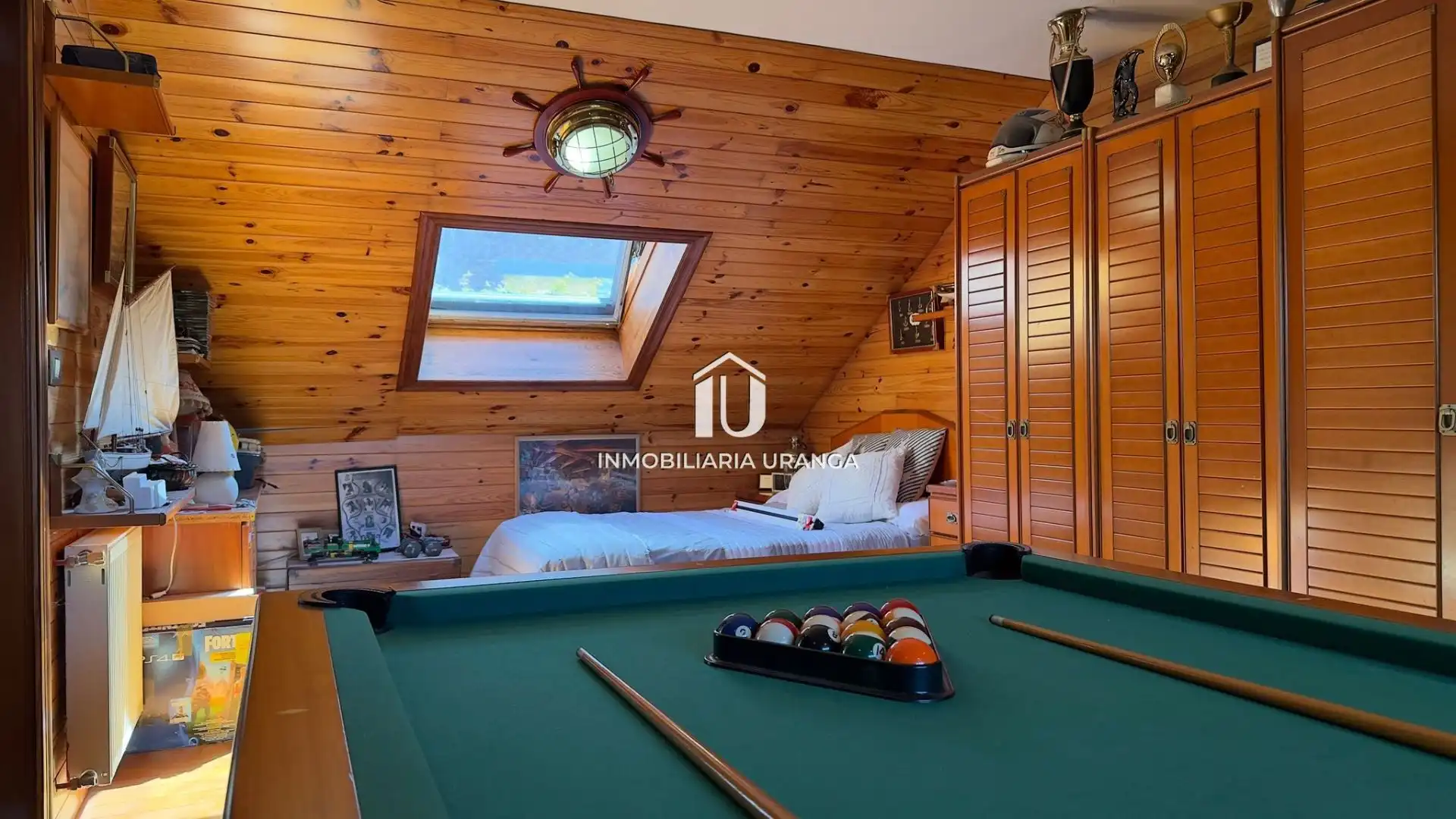 Habitación de Casa o chalet en venta en Laredo con Calefacción y Terraza