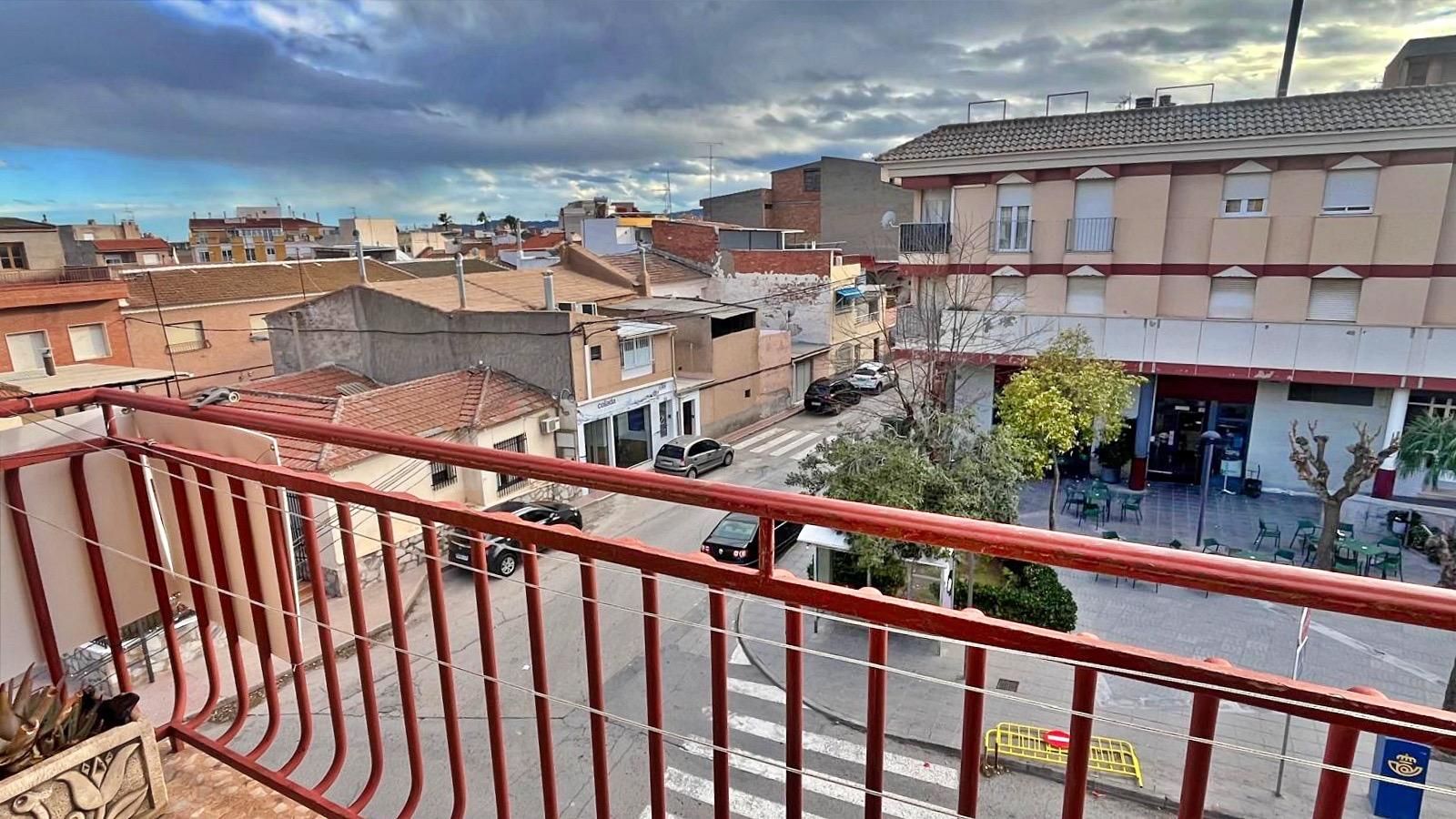 Vista exterior de Pis en venda en Totana amb Aire condicionat, Terrassa i Traster