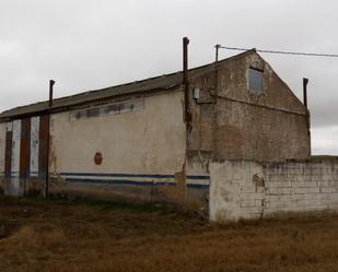 Vista exterior de Nau industrial en venda en Estépar