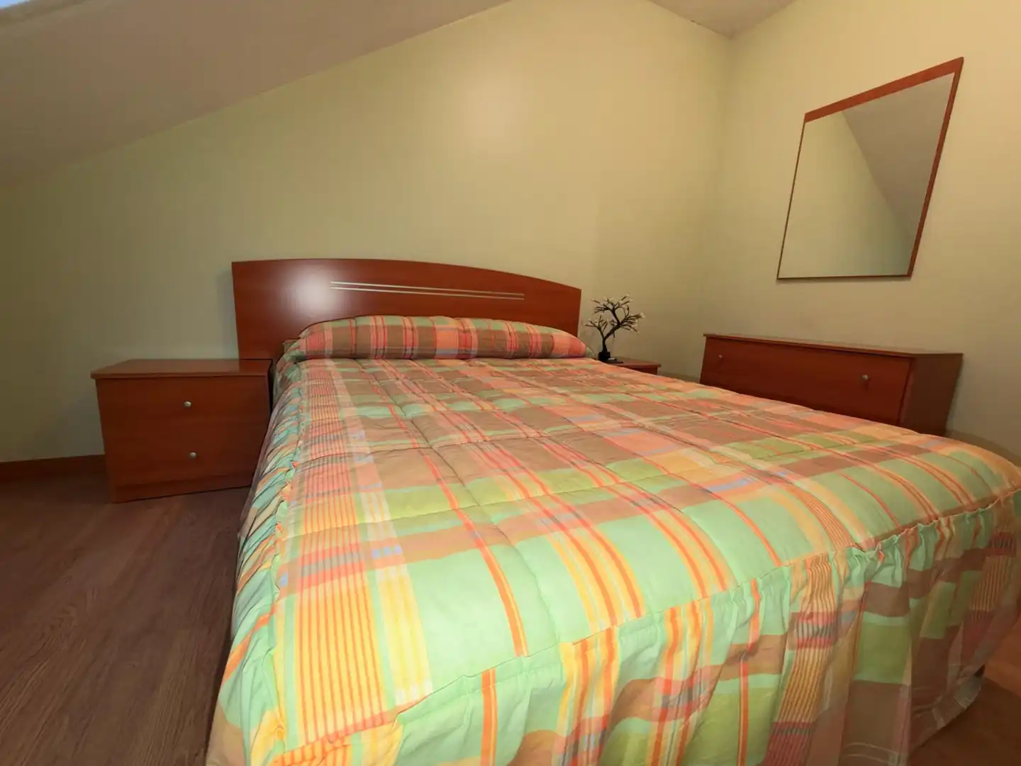 Schlafzimmer von Maisonette zum Verkauf in Ponferrada mit Heizung und Abstellraum