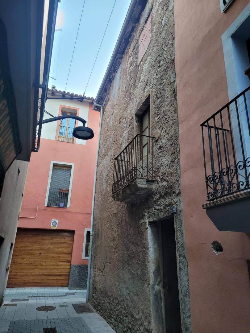 Edifici en venda a Del Marquès de Pere Portusa, 14, Sant Joan de les Abadesses
