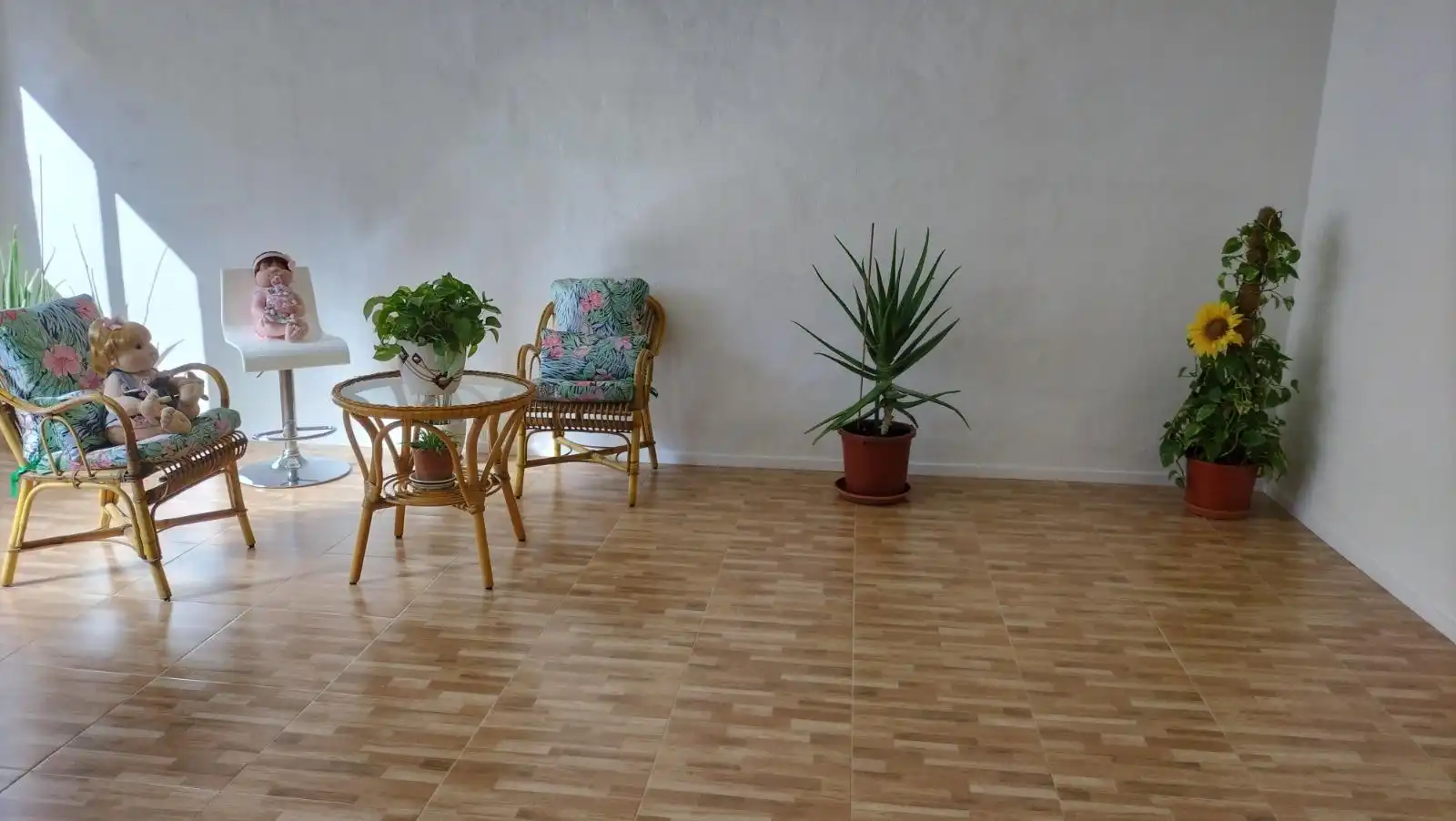 Sala d'estar de Casa adosada en venda en La Zubia amb Balcó