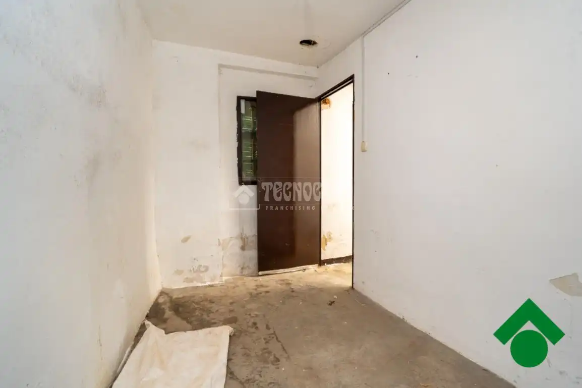 Casa adosada en venta en Íllora