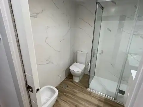 Bathroom of Flat for rent in Beiro