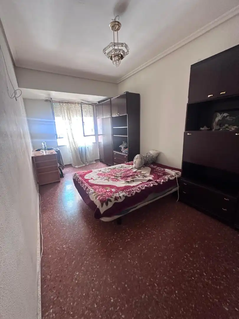 Habitación de Piso en venta en  Logroño con Calefacción y Balcón