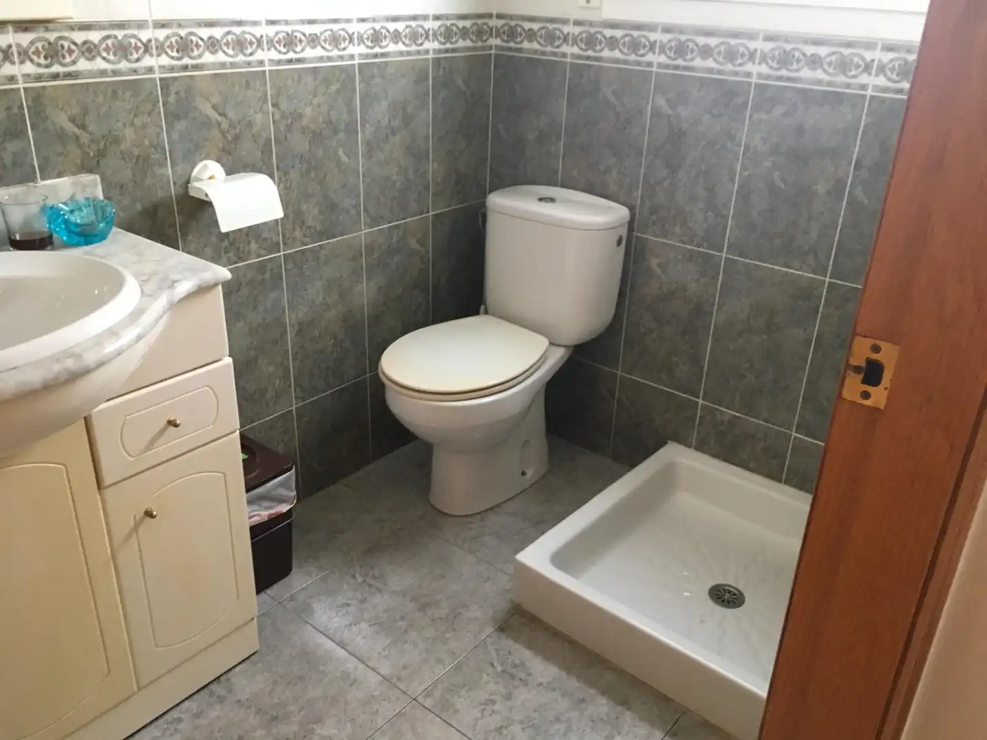 Bathroom of Houses for sale in Sabadell  with Air Conditioner, Terrace and Balcony