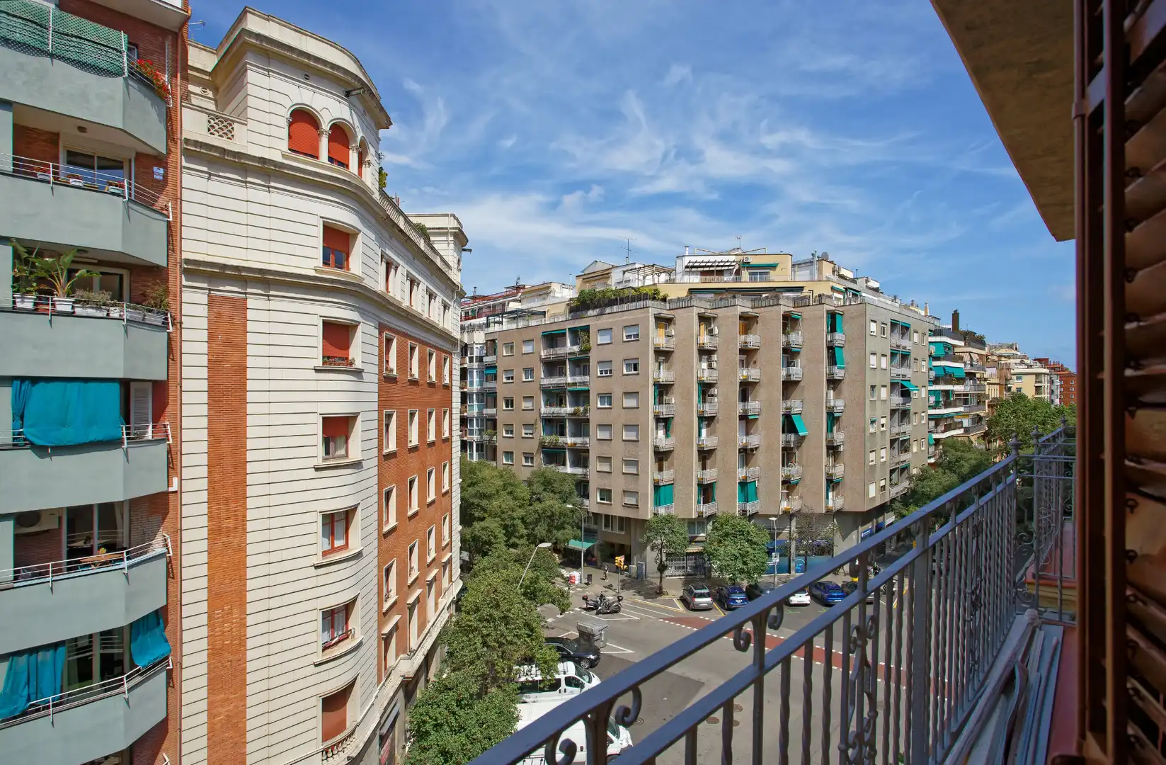 Vista exterior de Piso en venta en Barcelona con Aire acondicionado, Calefacción y Horno